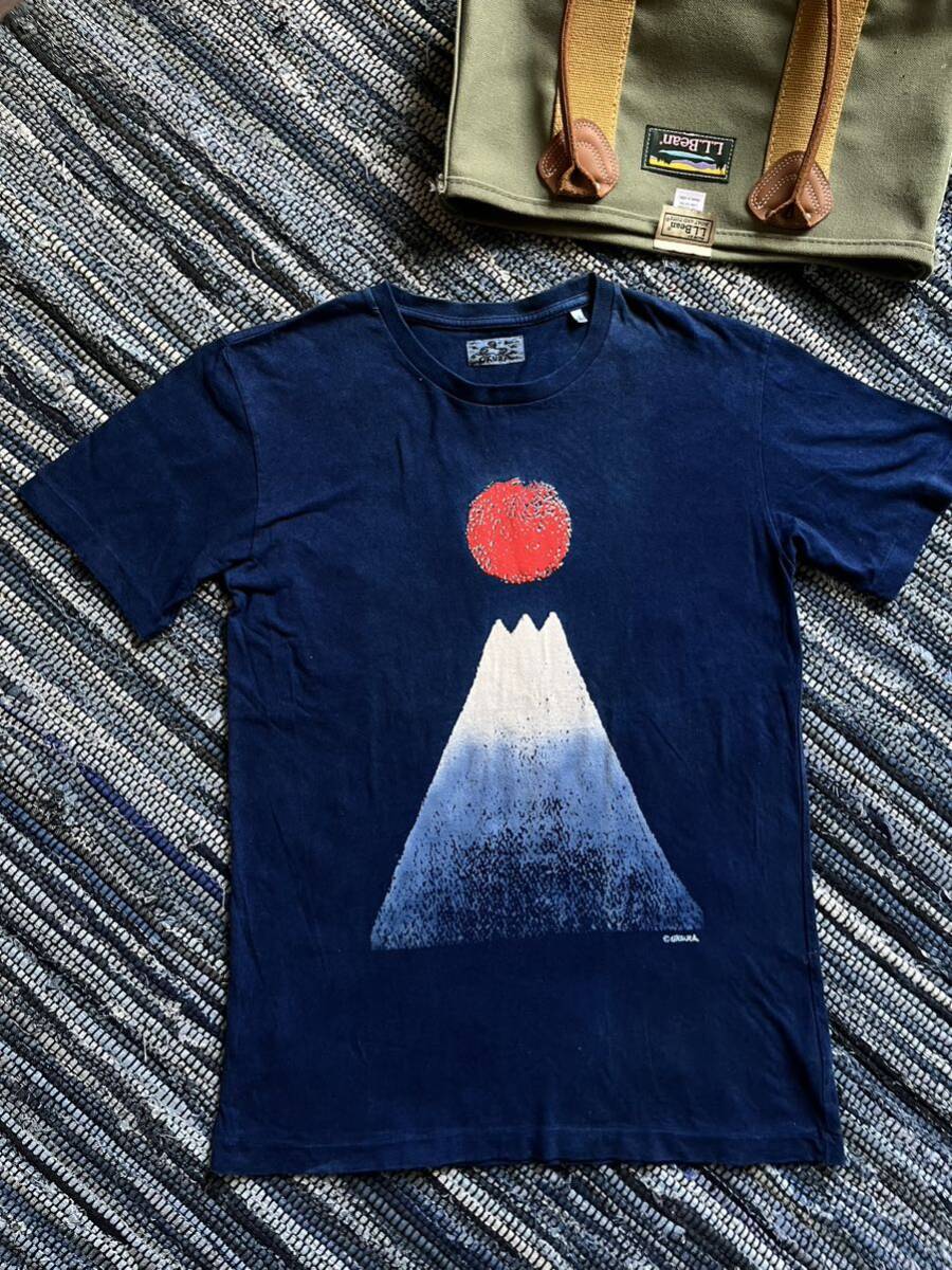 超美品 日本製 ハリウッドランチマーケット OKURA 高品質コットン素材 インディゴ 富士山 和柄 クルーネック 半袖Tシャツ size2 (М)