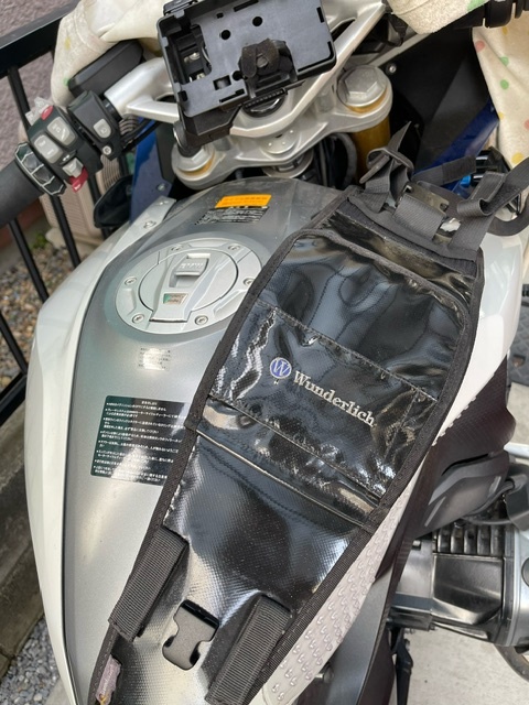 BMW R1200RS Wunderlich wonder lihi tank bag use impression is there, but, can be used still!