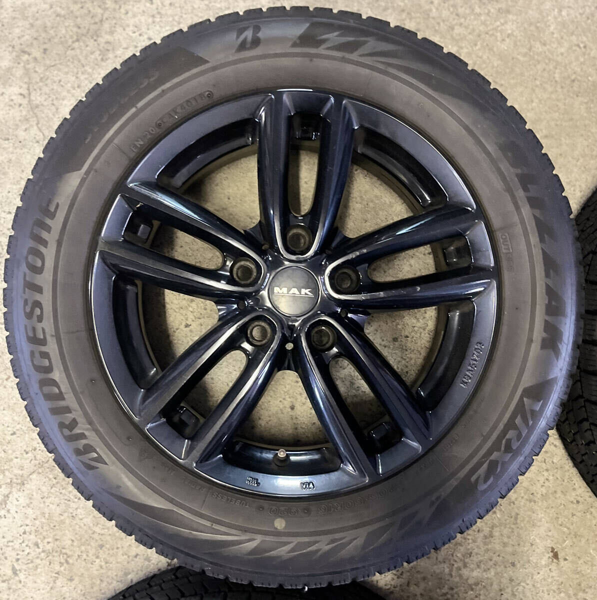 BMW MINI ミニ クロスオーバー R60用 スタッドレスタイヤ ブリザックVRX2 205/60R16 92Q MAK オクスフォード 16インチ ホイール 阿部商会の画像2