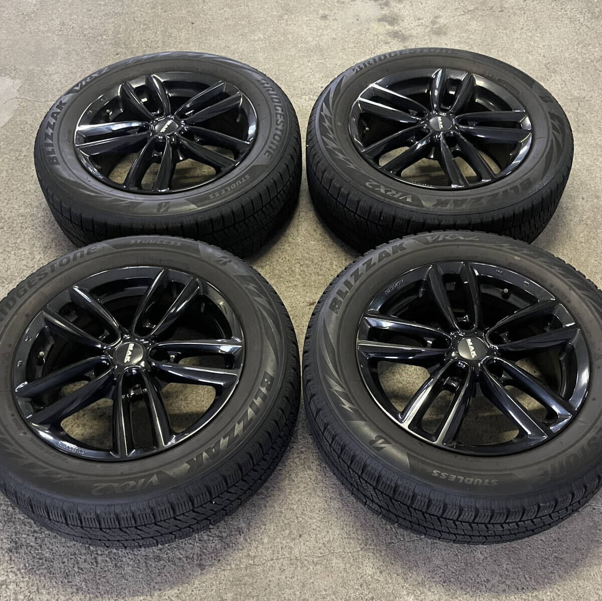 BMW MINI ミニ クロスオーバー R60用 スタッドレスタイヤ ブリザックVRX2 205/60R16 92Q MAK オクスフォード 16インチ ホイール 阿部商会の画像1