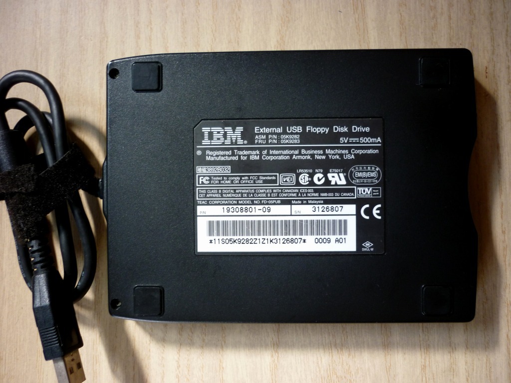 IBM External USB Floppy Disk Drive フロッピーディスクドライブ 05K9283 3モードの画像4