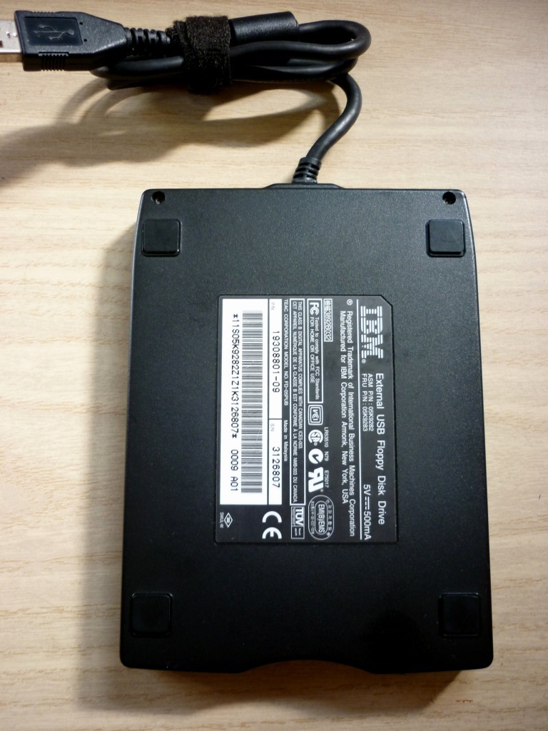 IBM External USB Floppy Disk Drive フロッピーディスクドライブ 05K9283 3モードの画像3