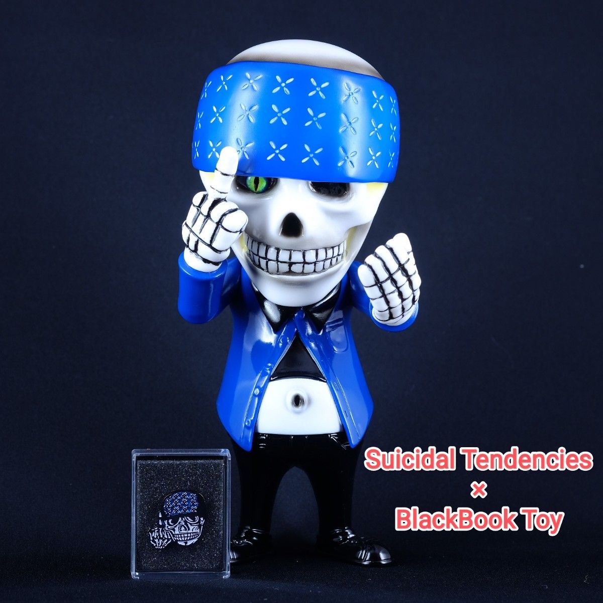 Suicidal Tendencies × BlackBook Toy》Cyco-kun OG ピンバッジ Suicidal Tendencies × BlackBook Toy》Cyco-kun OG ピンバッジ