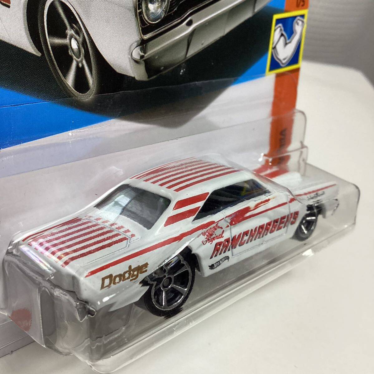 Gアソート ☆ホットウィール☆ '68 ダッジ ダート　Hot Wheels_画像4