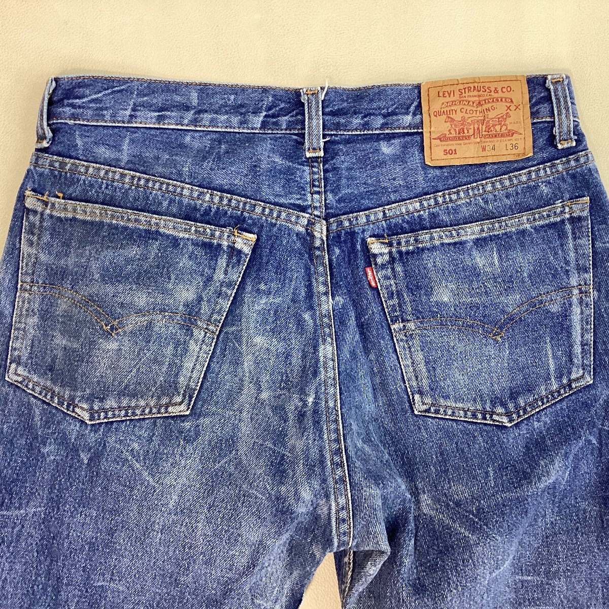 ■92年製 USA製 Levi's リーバイス デニム ボタンフライ 501 刻印555 赤文字 バレンシア工場 紙タグ サイズW34 L36 ブルー系/0.68kg■_画像4