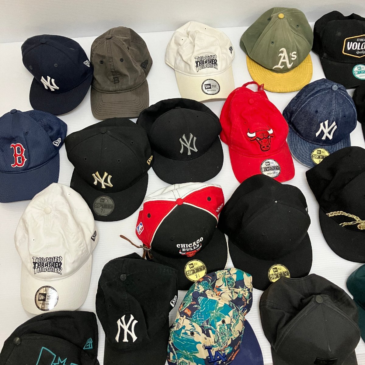 ◆【現状品】 NEW ERA ニューエラ キャップ 帽子 30個 まとめ売り 野球帽 サイズMIX 59 FIFTY MLB 約3.25kg M/S60405/5/3.25_画像2