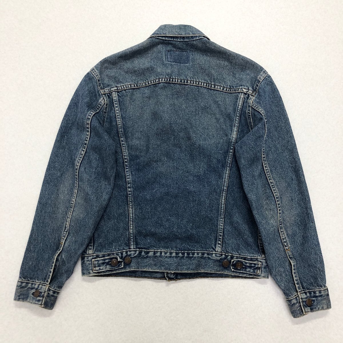 ●90s Levi's リーバイス デニムジャケット ジージャン スモールe 紙パッチ USA製 刻印715 70505-0217 ブルー系 size38 メンズ 0.85kg●の画像2