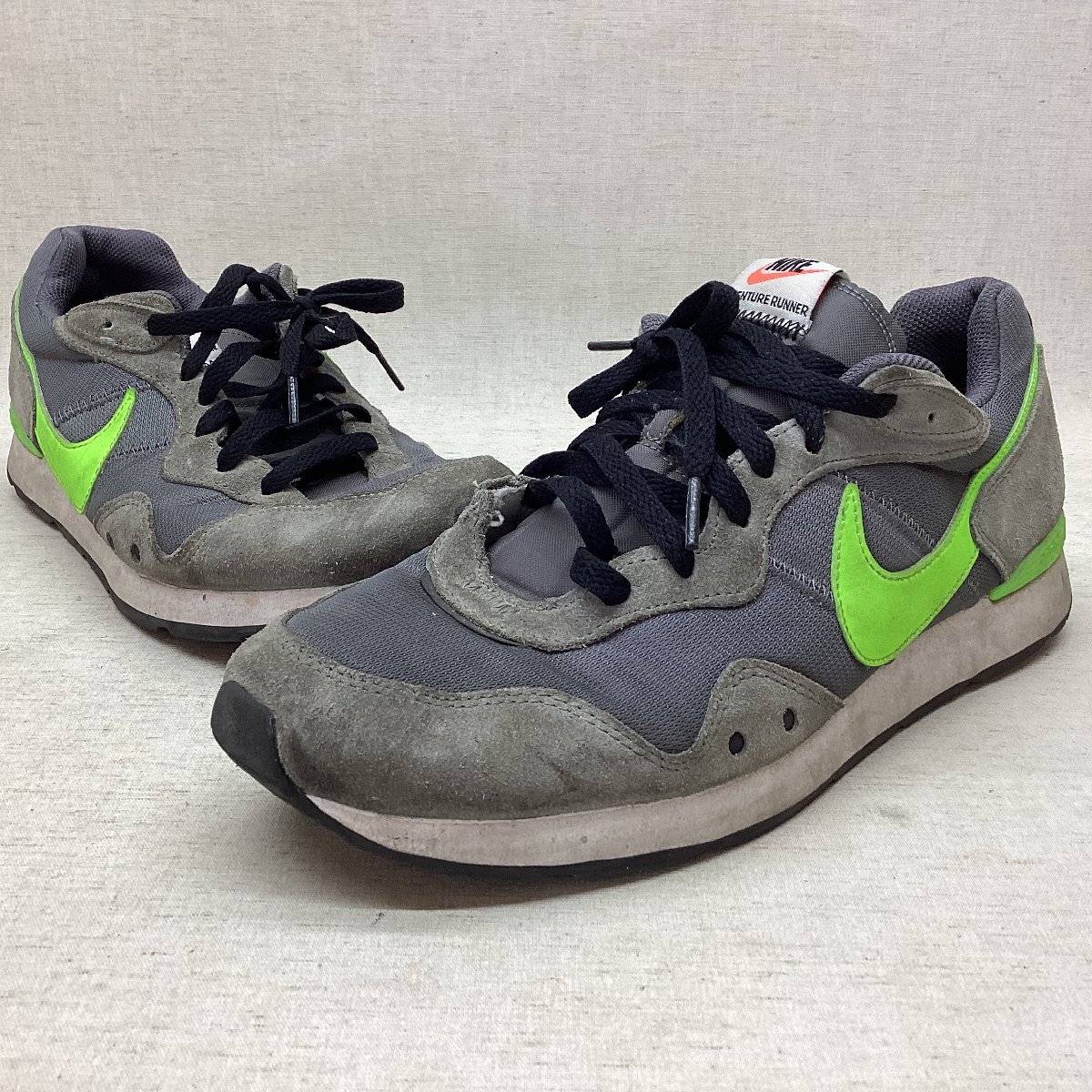 ■NIKE ナイキ VENTURE RUNNER ベンチャーランナー CK2944-009 サイズ29.5㎝ グレー 中古品 /0.68kg■_画像1