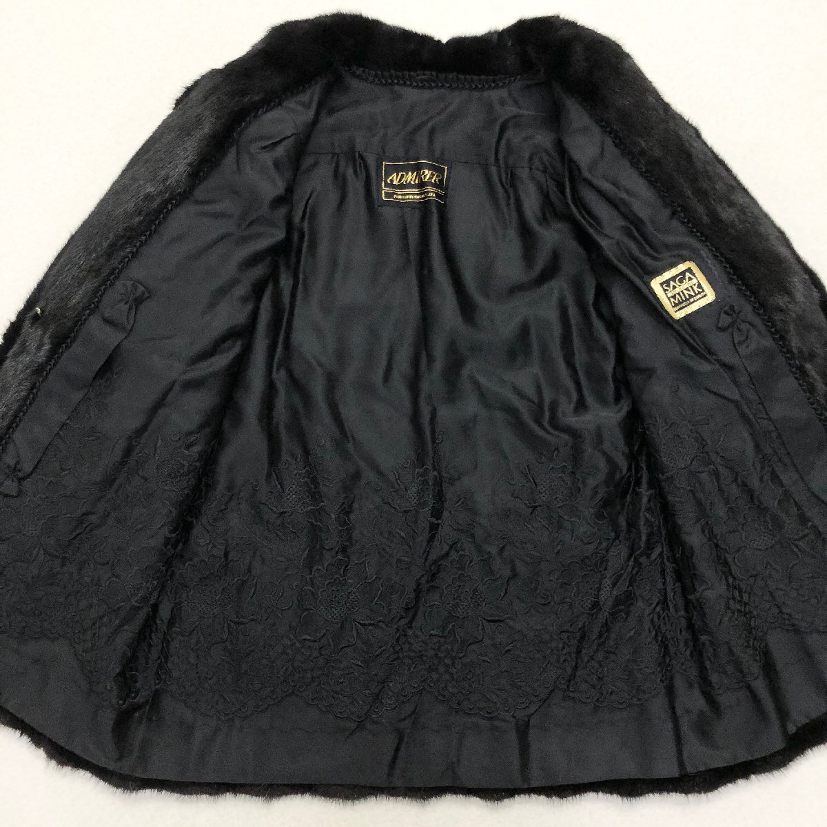 ●SAGA MINK ADMIRER サガミンク コート ジャケット ミンク リアルファー 毛皮 金タグ 裏地刺繍 ブラック size11 レディース 1.43㎏●の画像3