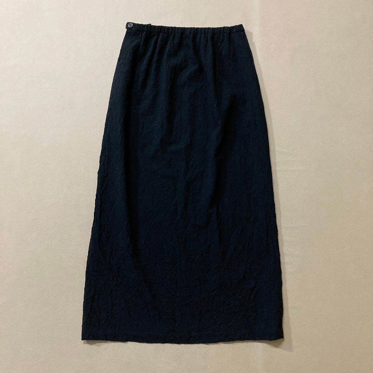 ★ISSEY MIYAKE イッセイミヤケ スリットロングスカート サイズL ブラック ボトムス 日本製 0.25kg★の画像1