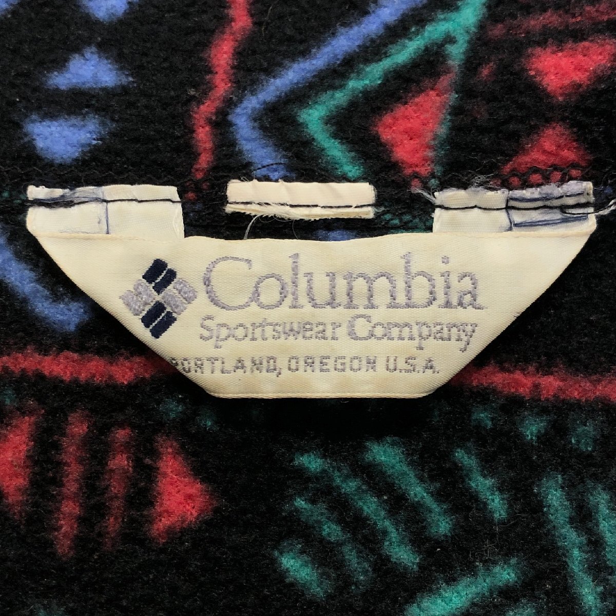 ●90s Columbia コロンビア フリース プルオーバー 三角タグ ハーフジップ アウトドア ヴィンテージ USA製 総柄 メンズ 0.48㎏●の画像6