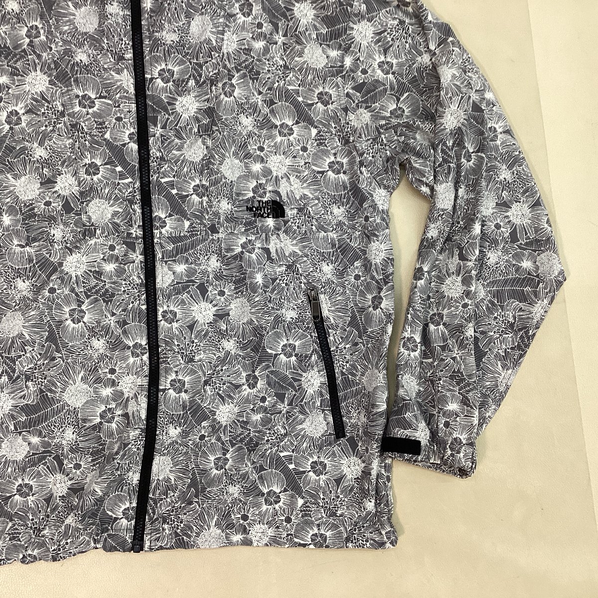 ■美品 THE NORTH FACE ザノースフェイス ノベルティコンパクトジャケット NP21535 ナイロン メンズ サイズXL グレー花柄/0.34kg■の画像4