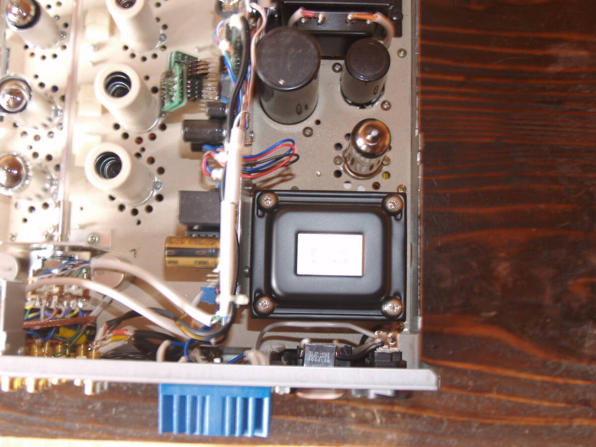 自作 プリアンプ CR型フォノイコライザー内蔵 重量級の画像4