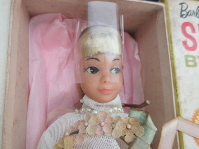 ヴィンテージ　バービー / Barbie バービー人形 MATTEL マテル社 1960年代　☆　フランシー　洋服 日本仕様　_画像4