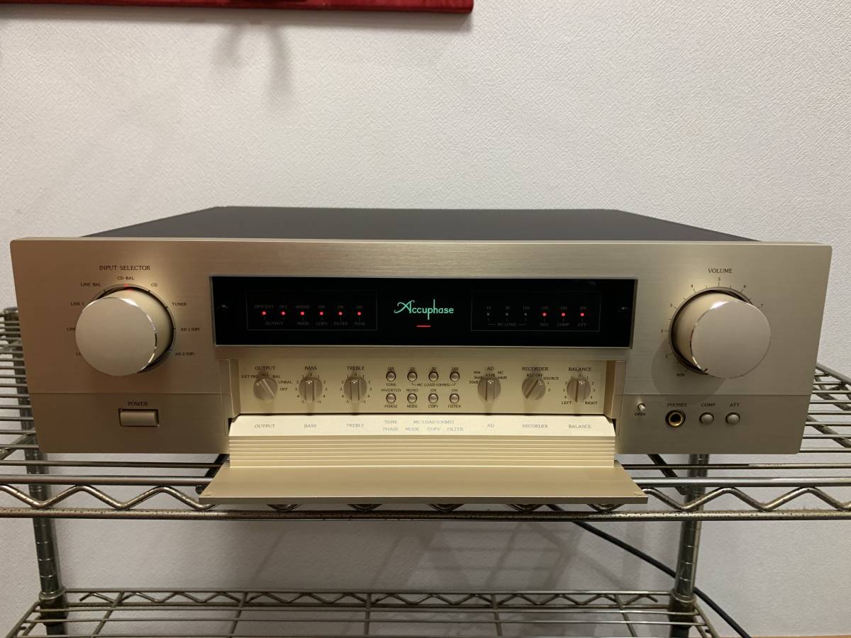 Accuphase Accuphase C2400 pre-amplifier beautiful goods 