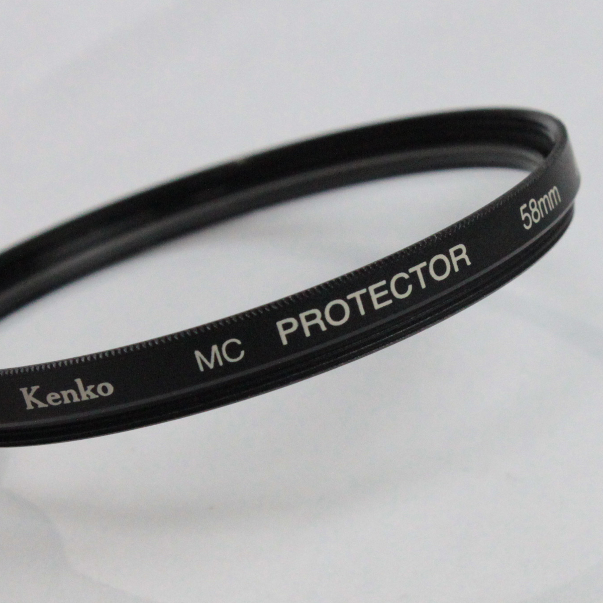032898 【美品 ケンコー フィルター】 Kenko 58ｍｍ MC PROTECTOR_画像1