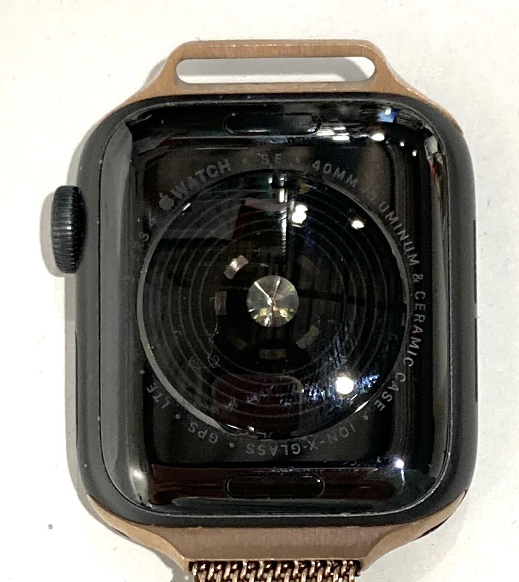 bk-691 Apple Watch SE アップルウォッチ 40mm アルミニウム GPS A2355 WR-50(Y187-1)の画像6