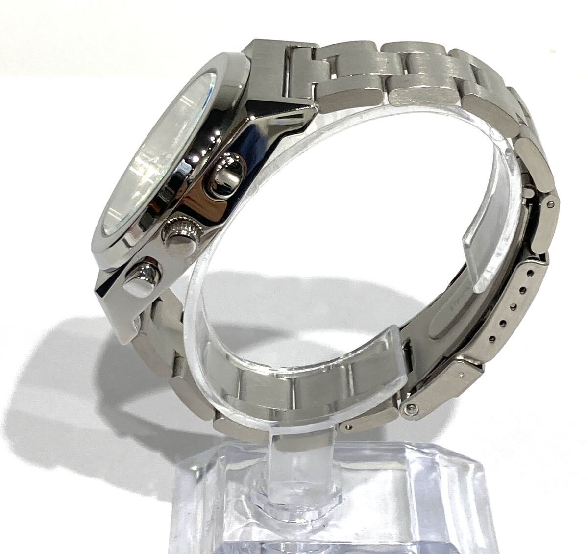 bk-744 TECHNOS テクノス メンズ腕時計 クロノグラフ スイス シルバー文字盤 稼働品 箱 説明書 保証書 コマ付き(O159-6)_画像4