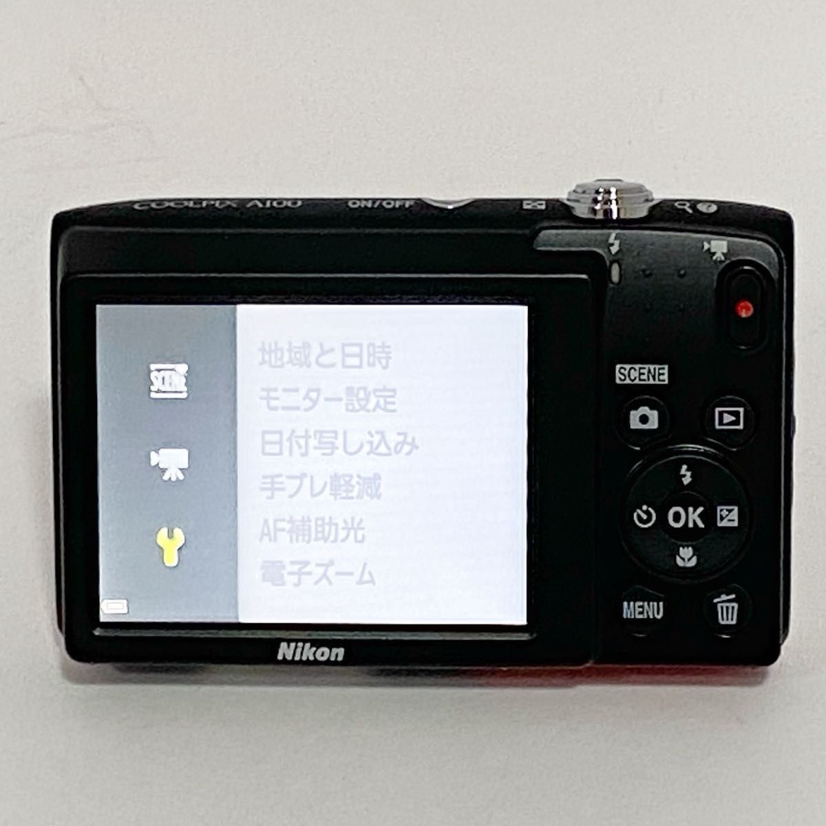 【美品】Nikon COOLPIX A100  ニコン デジタルカメラ 元箱　SDカード付【16GB】