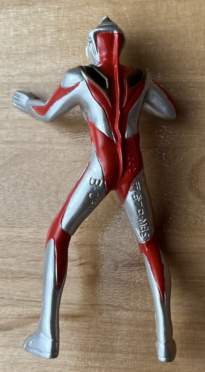* Ultraman Gaya V2 б/у фигурка 1998 Bandai HG gashapon старый версия 