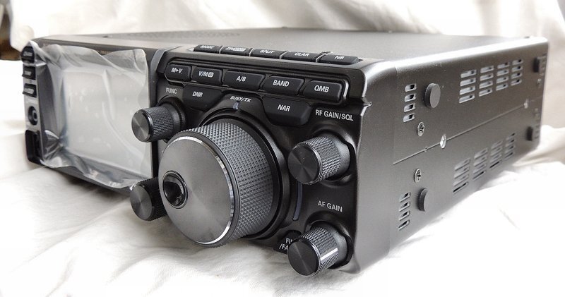 本年4月購入！　FT-710 Field 八重洲無線 HF/50MHz100W 新同品_画像3