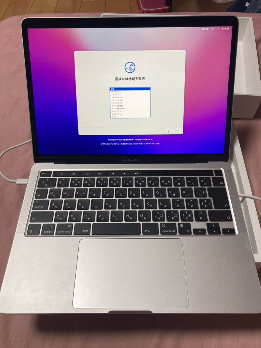 中古品　Apple MacBook pro 13-inch a2338 初期化済　動作品_画像1