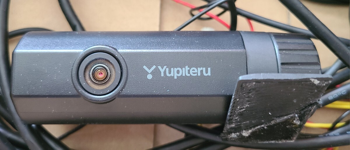 Yupiteru ユピテル 前後2カメラ ドライブレコーダー SN-TW80d 電圧監視機能付 電源ユニット付_画像2