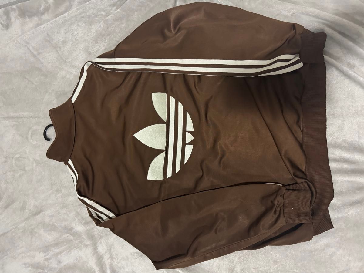 80s adidasトラックジャケット ブラウン 万国旗タグ 在原みゆ紀 80s adidasトラックジャケット ブラウン 万国旗タグ 在原みゆ紀