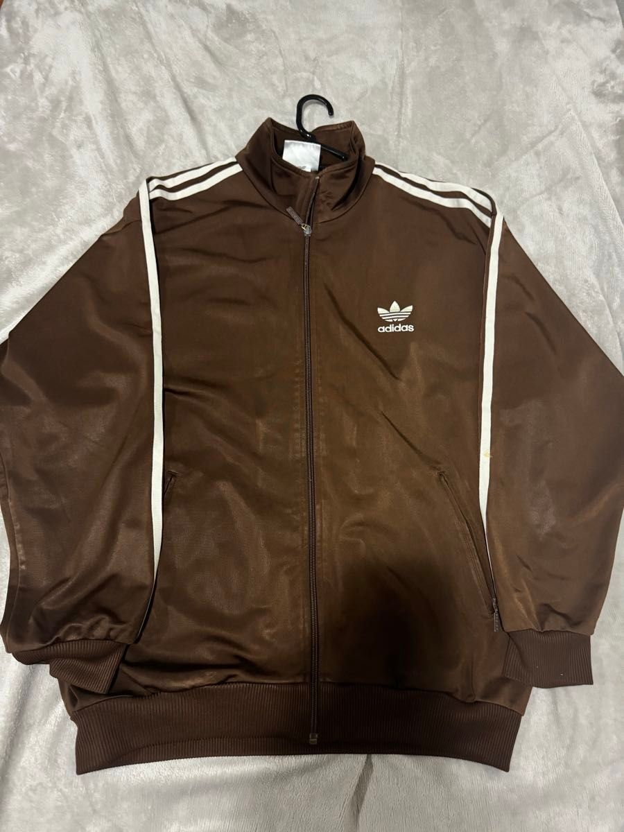 80s adidasトラックジャケット ブラウン 万国旗タグ 在原みゆ紀 80s adidasトラックジャケット ブラウン 万国旗タグ 在原みゆ紀