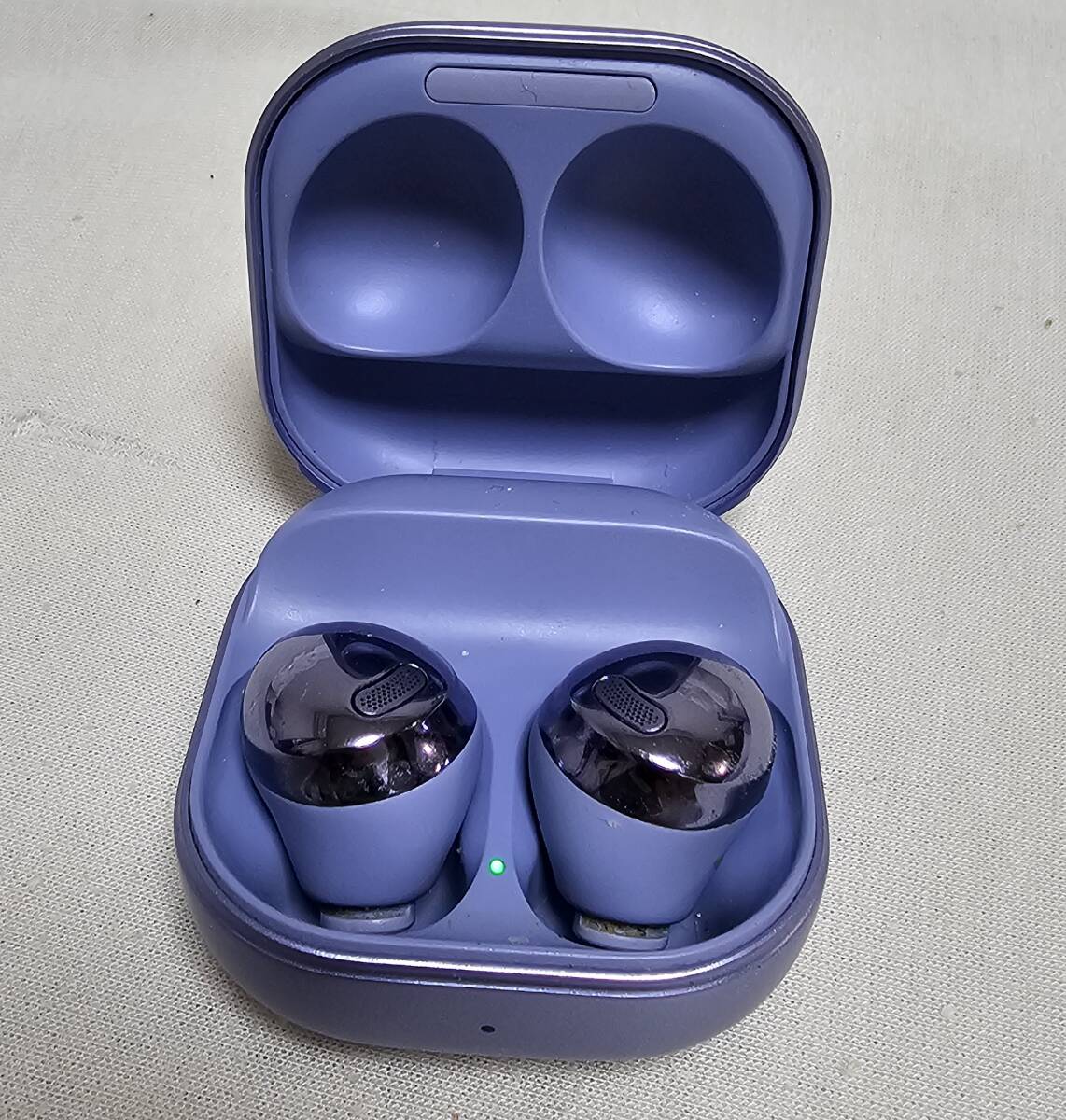 1円～　SAMSUNG Galaxy Buds pro SM-R190NZVAXJP ファントムバイオレット_画像2