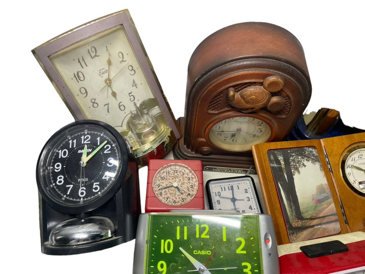 【0410-56】【1円〜】目覚まし時計 デジタル時計30個まとめ 置き時計 かけ時計 時計 クロック ウォッチ SEIKO CASIO 大量 中古品 現状品の画像6
