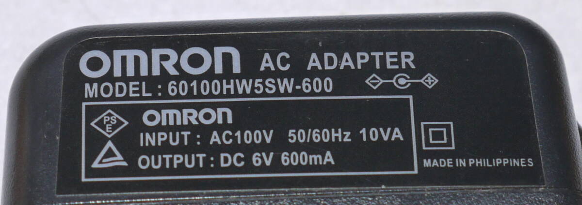 OMRON 血圧計用　ACアダプター　60100HW5SW-600 　DC6V　0.6A _画像2