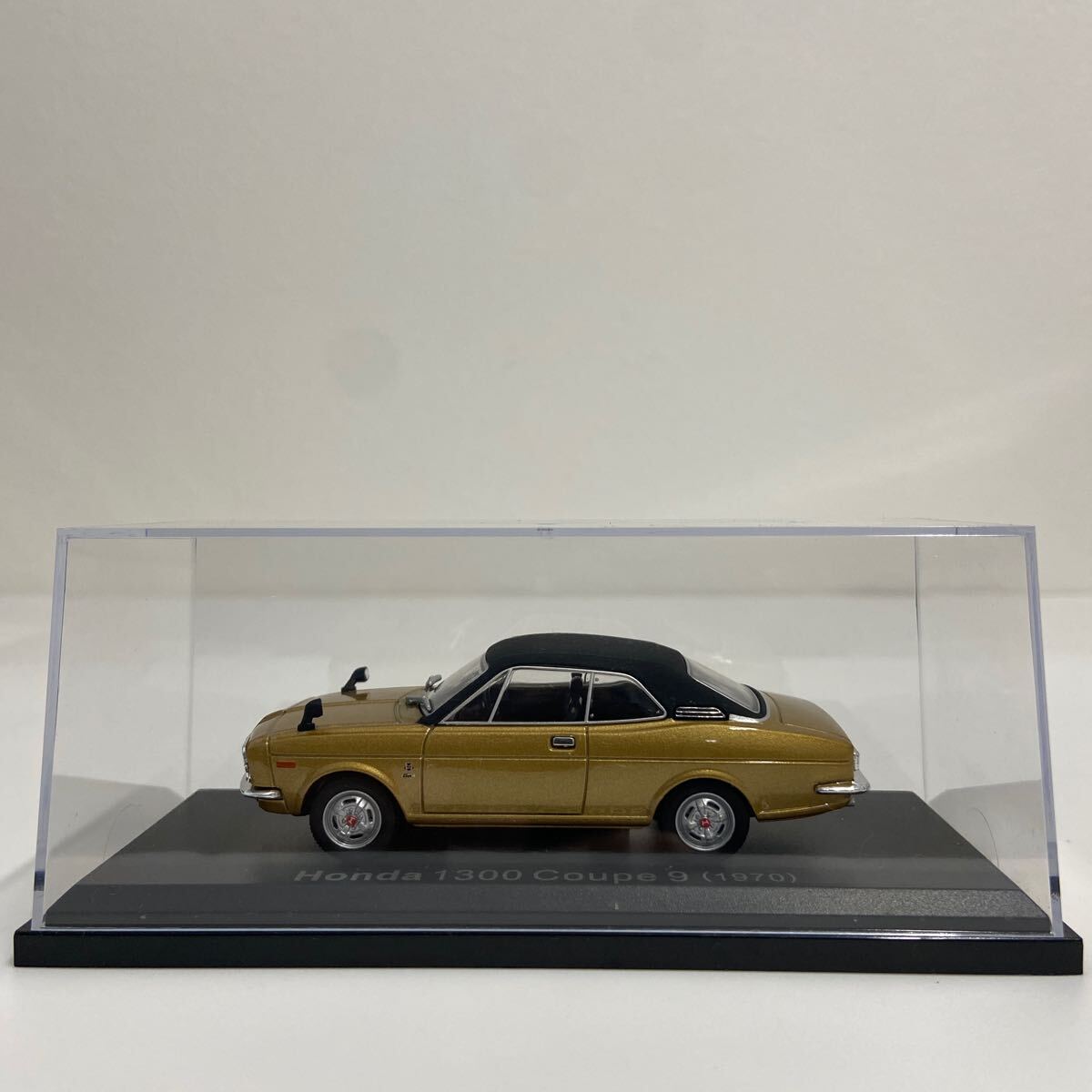 アシェット 国産名車コレクション 1/43 vol.94 Honda 1300 Coupe 9 1970年 ホンダ 1300 クーペ 9 旧車 ミニカー モデルカー_画像2