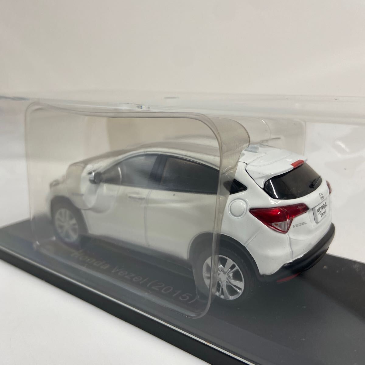 アシェット 国産名車コレクション 1/43 Honda Vezel 2015年 ホンダ ヴェゼル SUV ホワイト ミニカー モデルカー_画像4