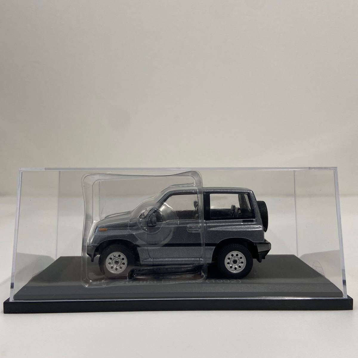 アシェット 国産名車コレクション 1/43 SUZUKI ESCUDO 1992 スズキ エスクード ミニカー モデルカー_画像2