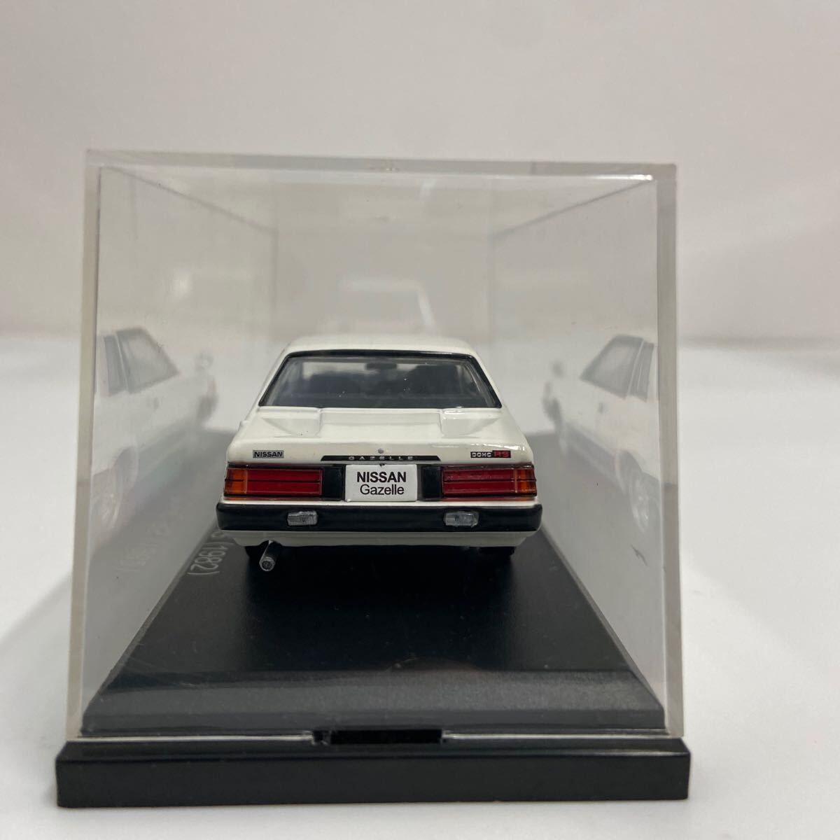 アシェット 国産名車コレクション 1/43 NISSAN Gazelle DOHC RS 1982 日産 ガゼール ホワイト 旧車 ミニカー モデルカーの画像5