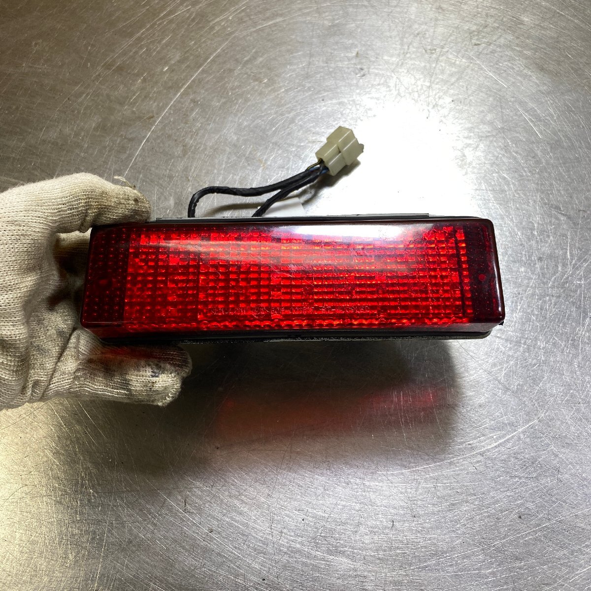 GPZ900R 社外ナンバー灯付LEDテールライト、ブレーキランプ、綺麗☆の画像1