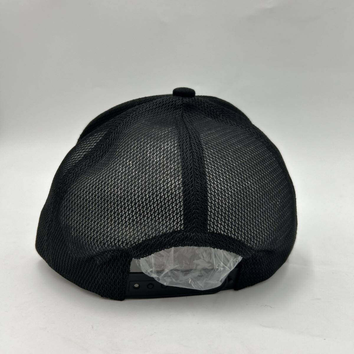 ■ 人気モデル '洗礼されたデザイン' YOSHINORI KOTAKE ヨシノリコタケ BARNEYS NEW YORK バッグストラップ メッシュキャップ 帽子 BLACKの画像3
