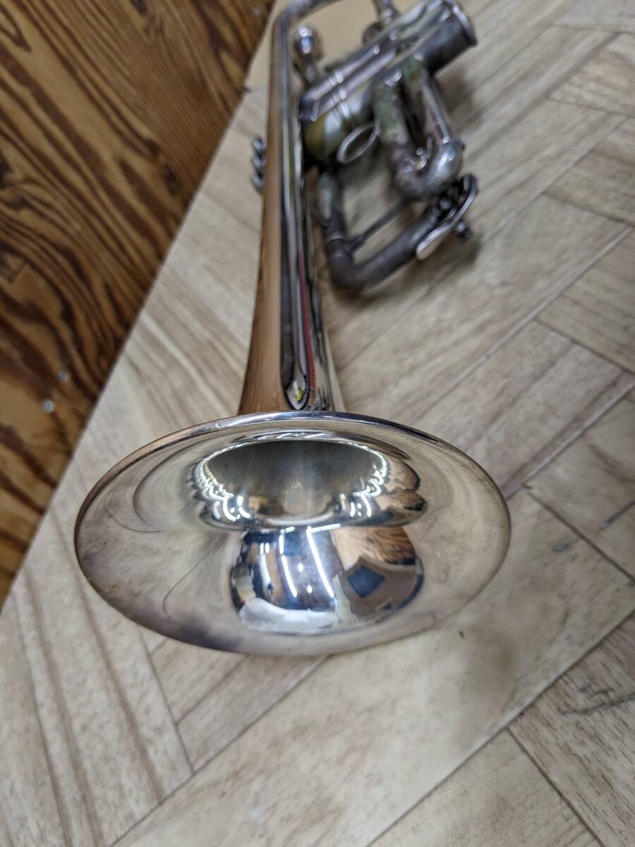 Vincent Bach Stradivarius Model 229 H CL ヴィンセントバック トランペット 本体 マウスピース付きの画像3