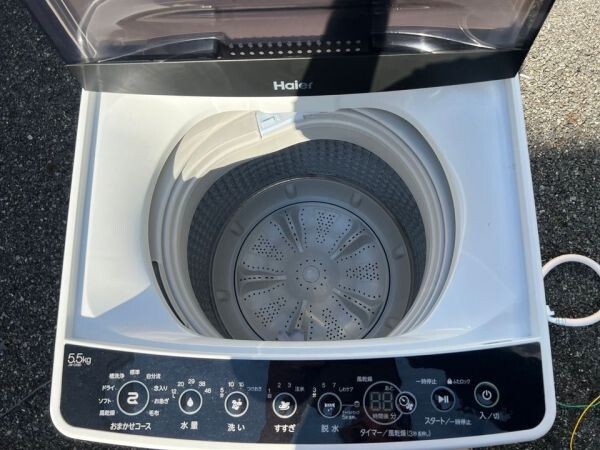 ZZ0178-2【動作確認済】Haier ハイアール 全自動洗濯機 JW-C55D 5.5kg 2022年製 高濃度洗浄 しわケア脱水 風乾燥 ホワイト 引取可 横浜_画像3