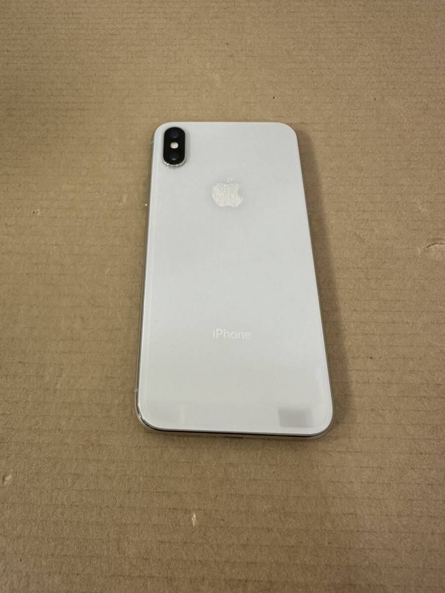 K【中古品】Apple iphoneX NQC22J/A IMEI 353019092659633 docomo 256GB 本体 判定◯ バッテリ97% 初期化済 通電動作確認済の画像2