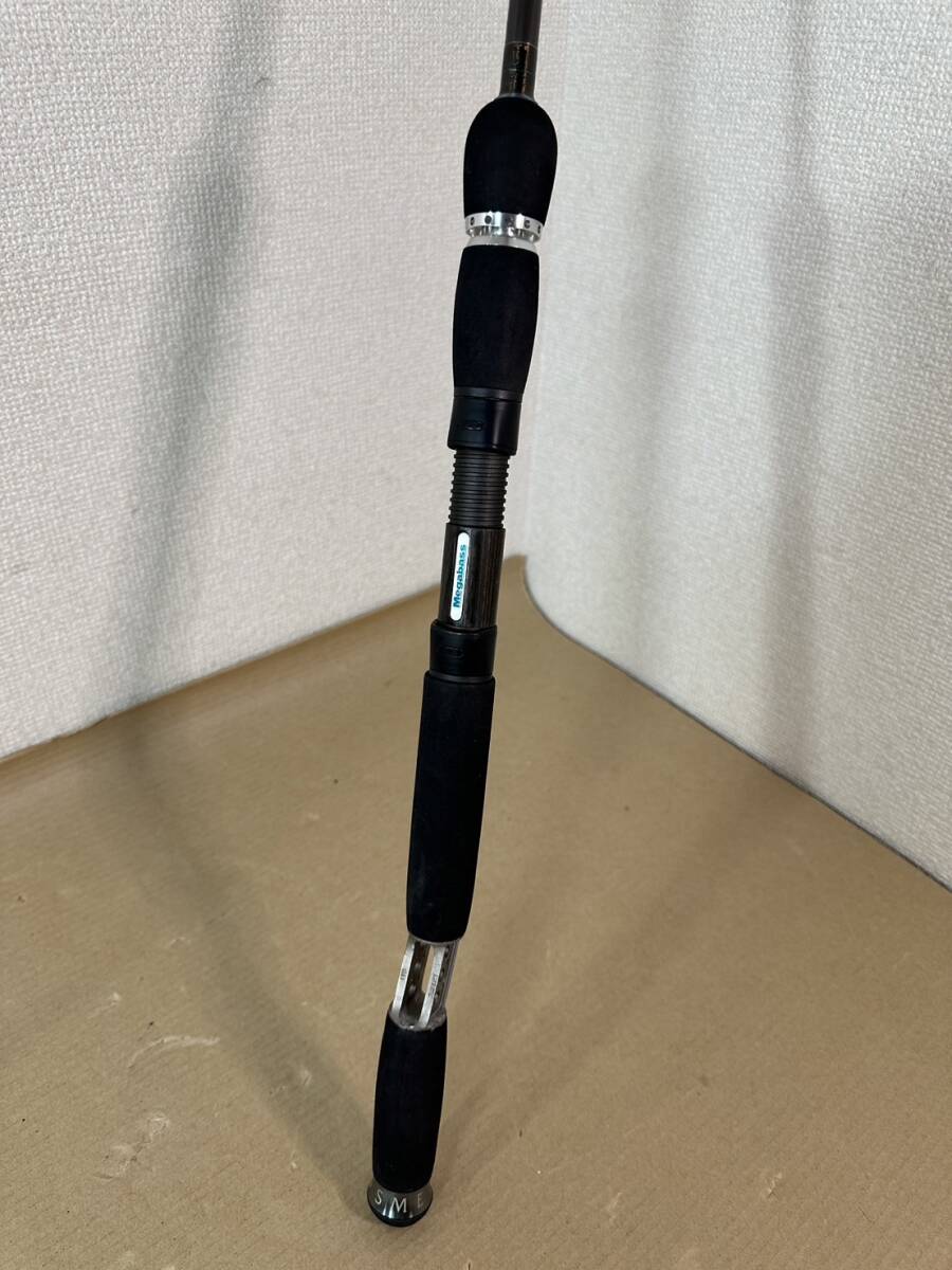 Y【中古品】Megabass メガバス シルバーシャドウ SSX-610ML カバー付_画像3