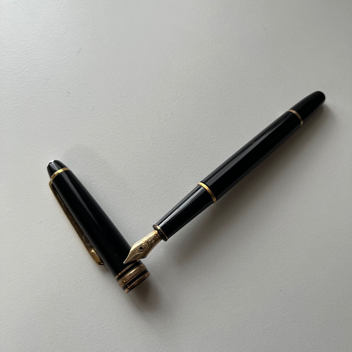 【MONTBLANC 】モンブラン 万年筆 箱無 中古 ジャンク品 コレクション ヴィンテージ　★9_画像1