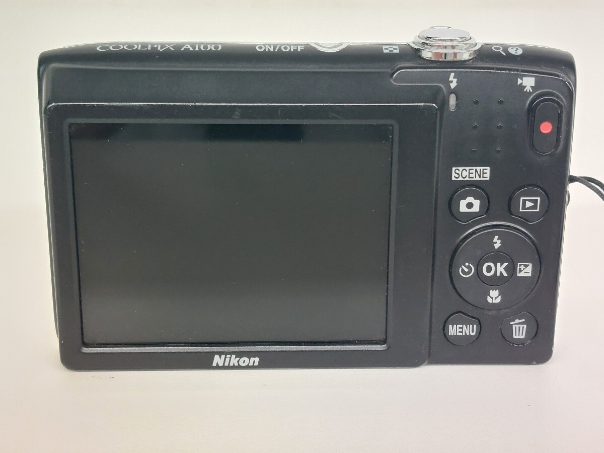 8629 Nikon ニコン コンパクトデジタルカメラ COOLPIX A100 4.6-23.0mm 1：3.2-6.5 USED品 現状品の画像4