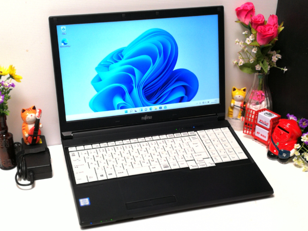 ほぼ未使用SSD256GB　COREi5-6300U　メモリ8GB搭載　☆最新Windows11☆mi　即決/Office2021/HDMI搭載/即日発送☆