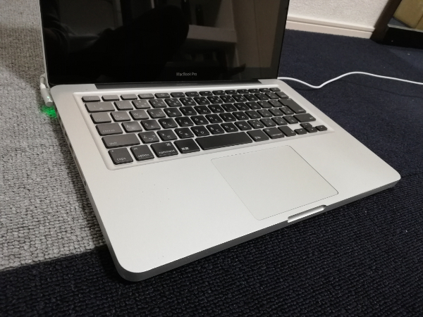ジャンク品　通電のみ　Apple　MacBookPro　13.3型☆　即決/即日発送☆10_画像3