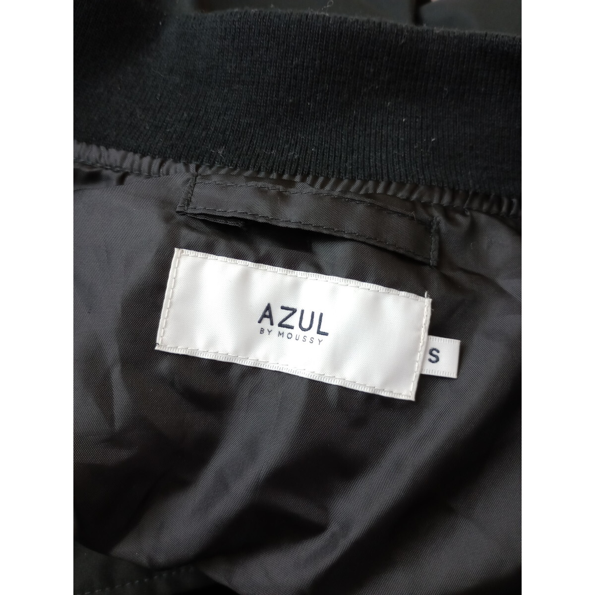 AZUL BY MOUSSY アズールバイマウジー「大人になっても無邪気な黒を試してみたい」MA-1 ブルゾン S 黒 ブラック (20Y+9067)の画像4