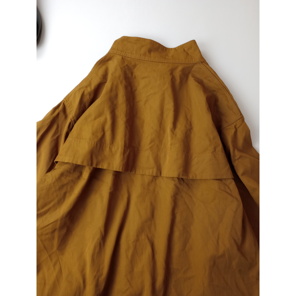 Samansa Mos2 SM2 サマンサモスモス「とにかく楽で頼れる存在」差し色 スタンドカラー ボリューム袖 ジャケット 羽織り (25K+8348)の画像4