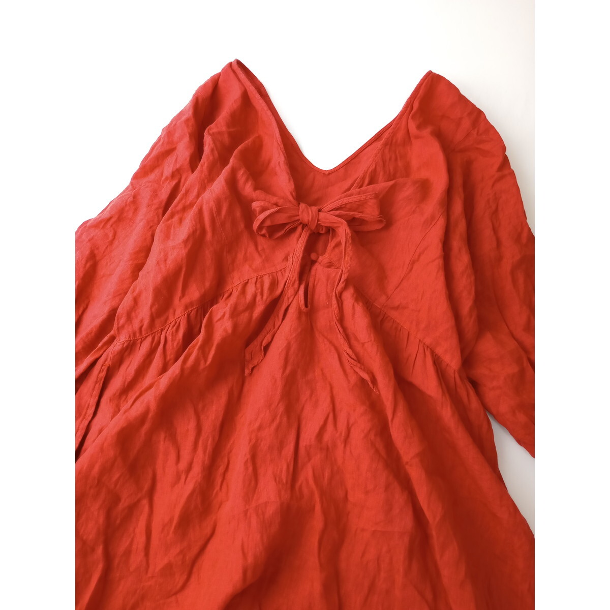 l'atelier du savon アトリエ ドゥ サボン「華やかさを、ラフに着る。」リネン 麻 100％ バックリボン ロング ワンピース 赤 (59S+9308)_画像4