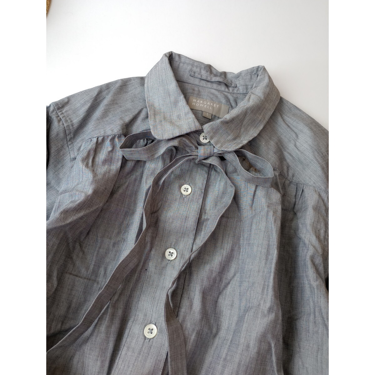 MARGARET HOWELL マーガレットハウエル「わたしの普段着をグレードアップさせよう♪」フロント リボン 半袖 ブラウス シャツ 1 (63K+8892)の画像3